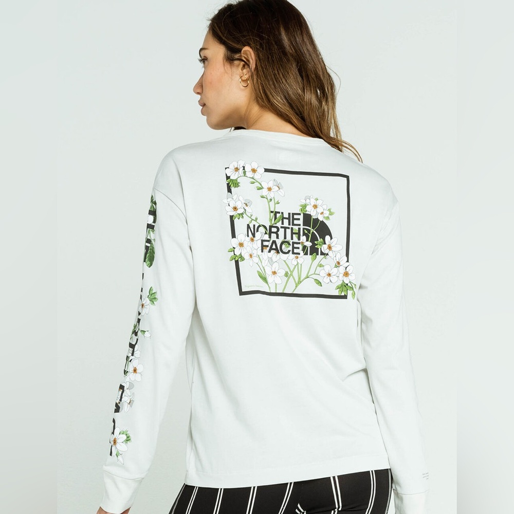 THE NORTH FACE🗻 Light Gray Floral Long Sleeve Graphic Tee